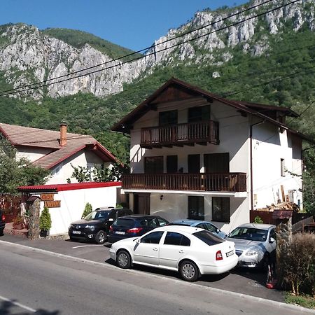 Casa Vivian Hotel Байле Херкулане Екстериор снимка